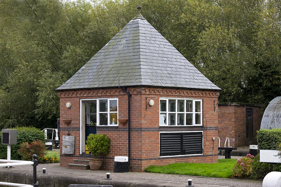 Pyramid Roofs What They Are, History, How to Build/Frame Them Homenish