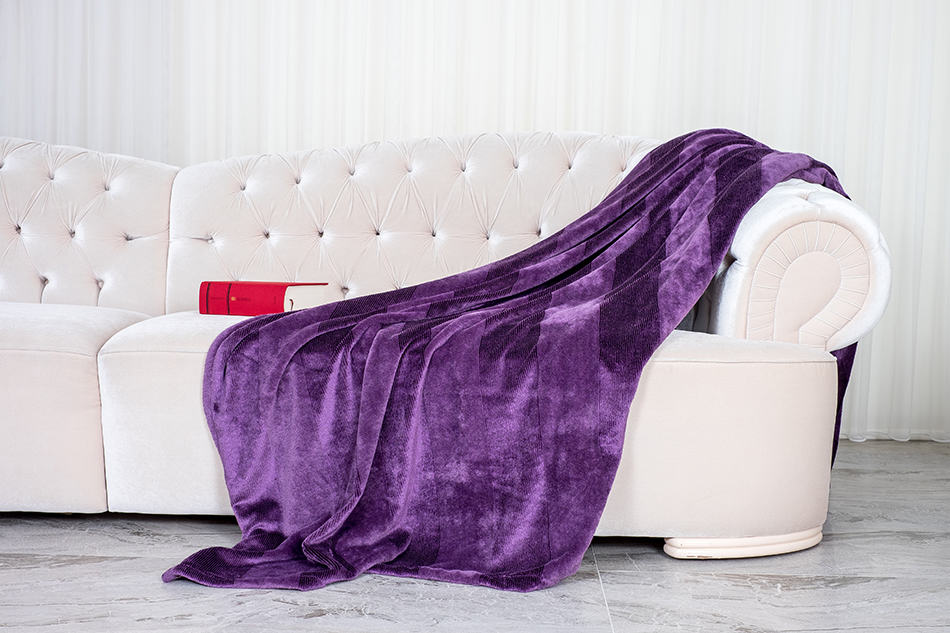 Standard Throw Blanket Sizes and Guidelines Homenish