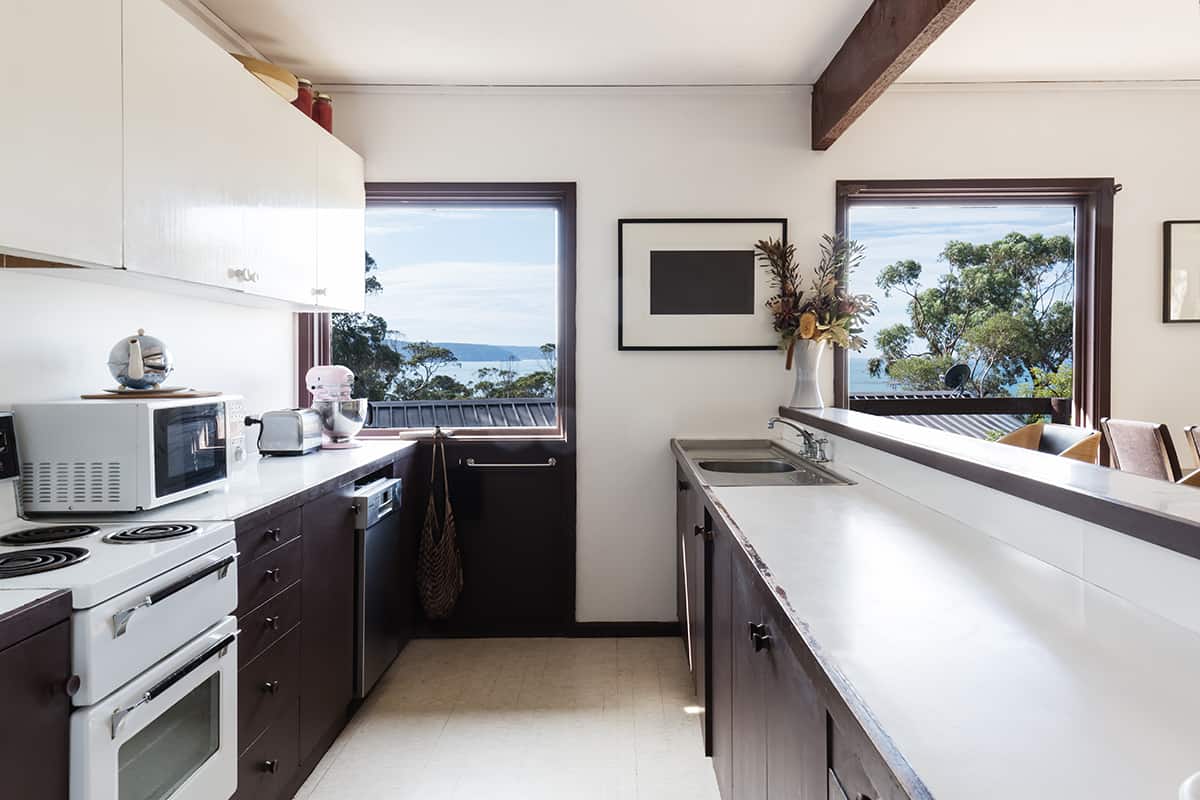Galley Kitchen Pros, Cons and 4 Layouts Homenish