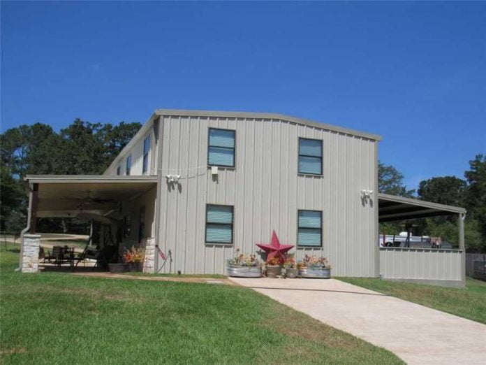 TwoStorey 2000 Sq. Ft. Single Family Barndominium (27 HQ Pictures
