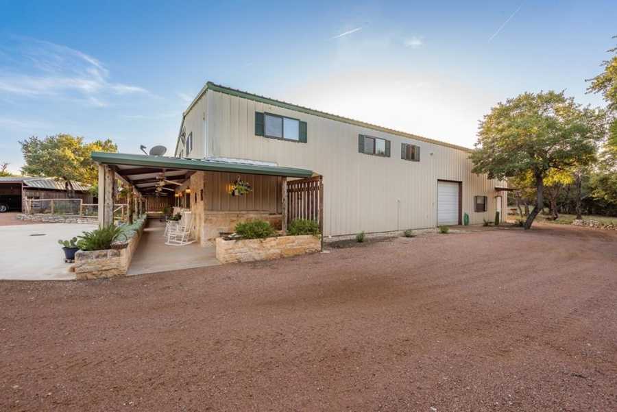 50 x 80 Two Storey Barndominium w/ 2000 Sq. Ft. Garden (28 HQ Pictures