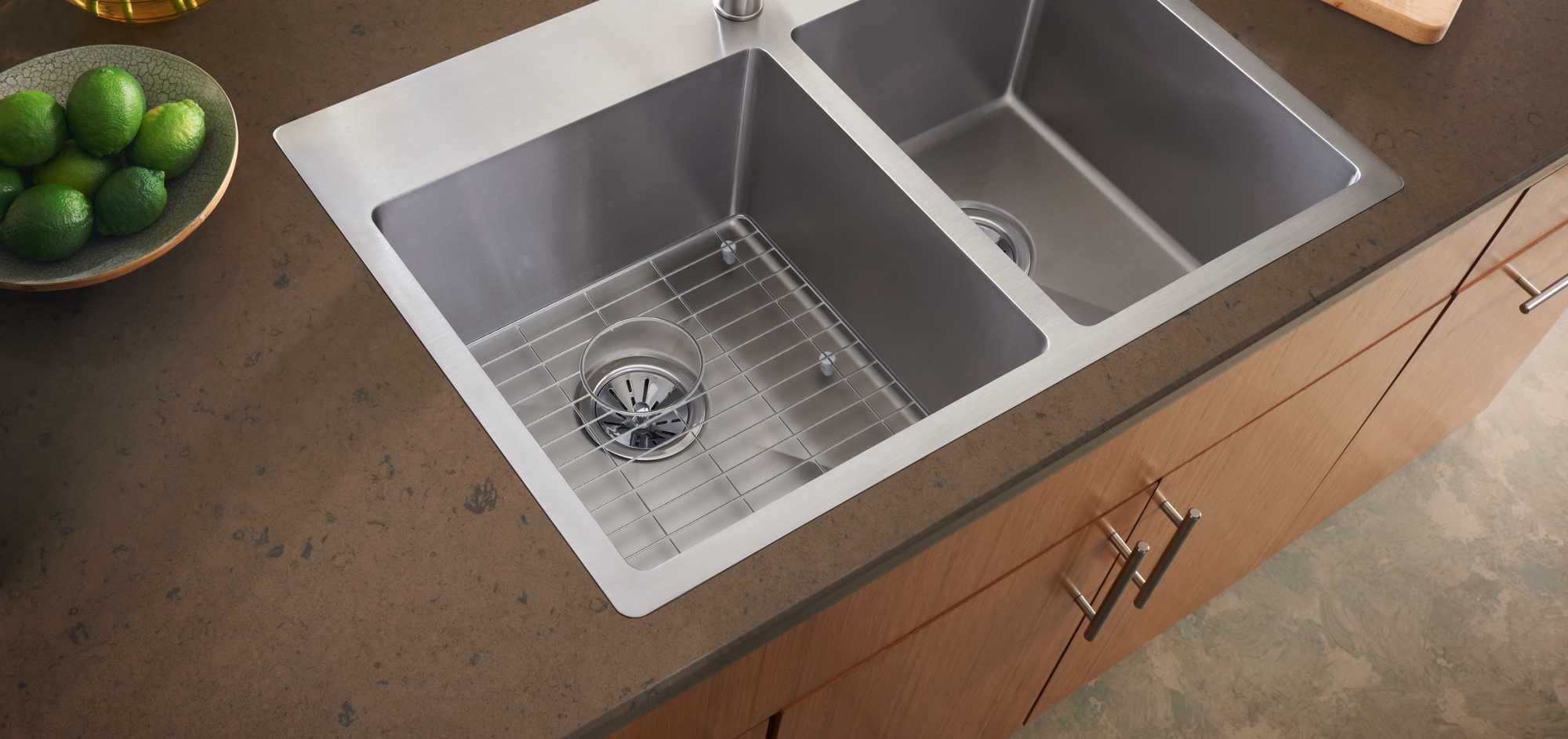 Video Installing an Elkay Top Mount Sink