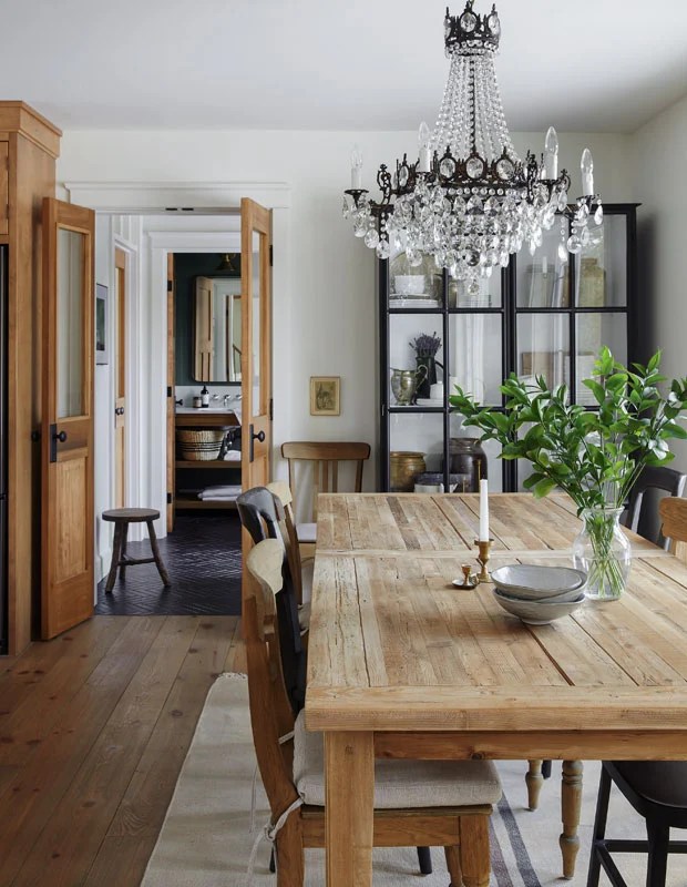 14 CottageStyle Dining Room Ideas Capture Rustic Elegance