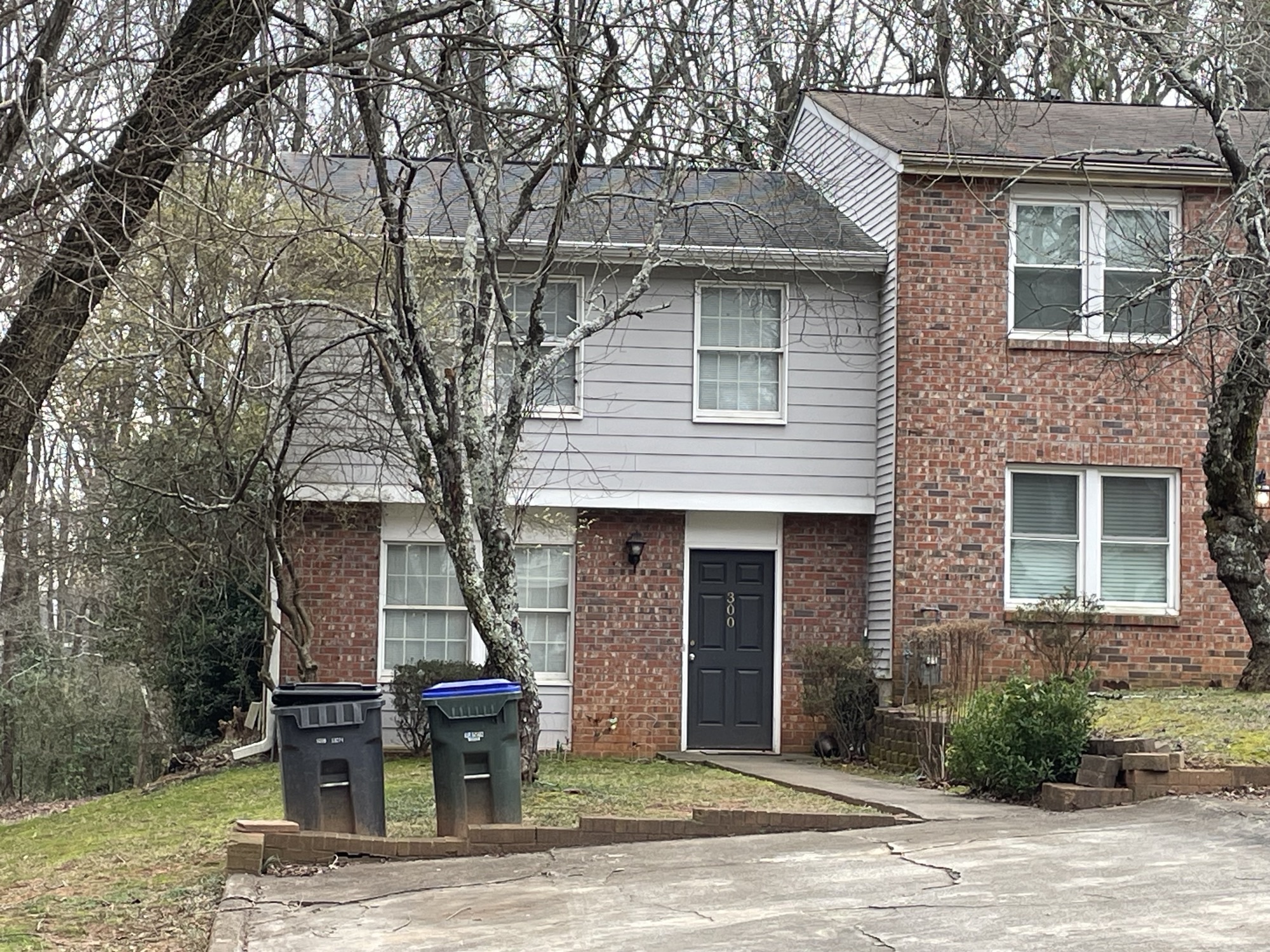 300 Roswell Commons[42] HomeStretch