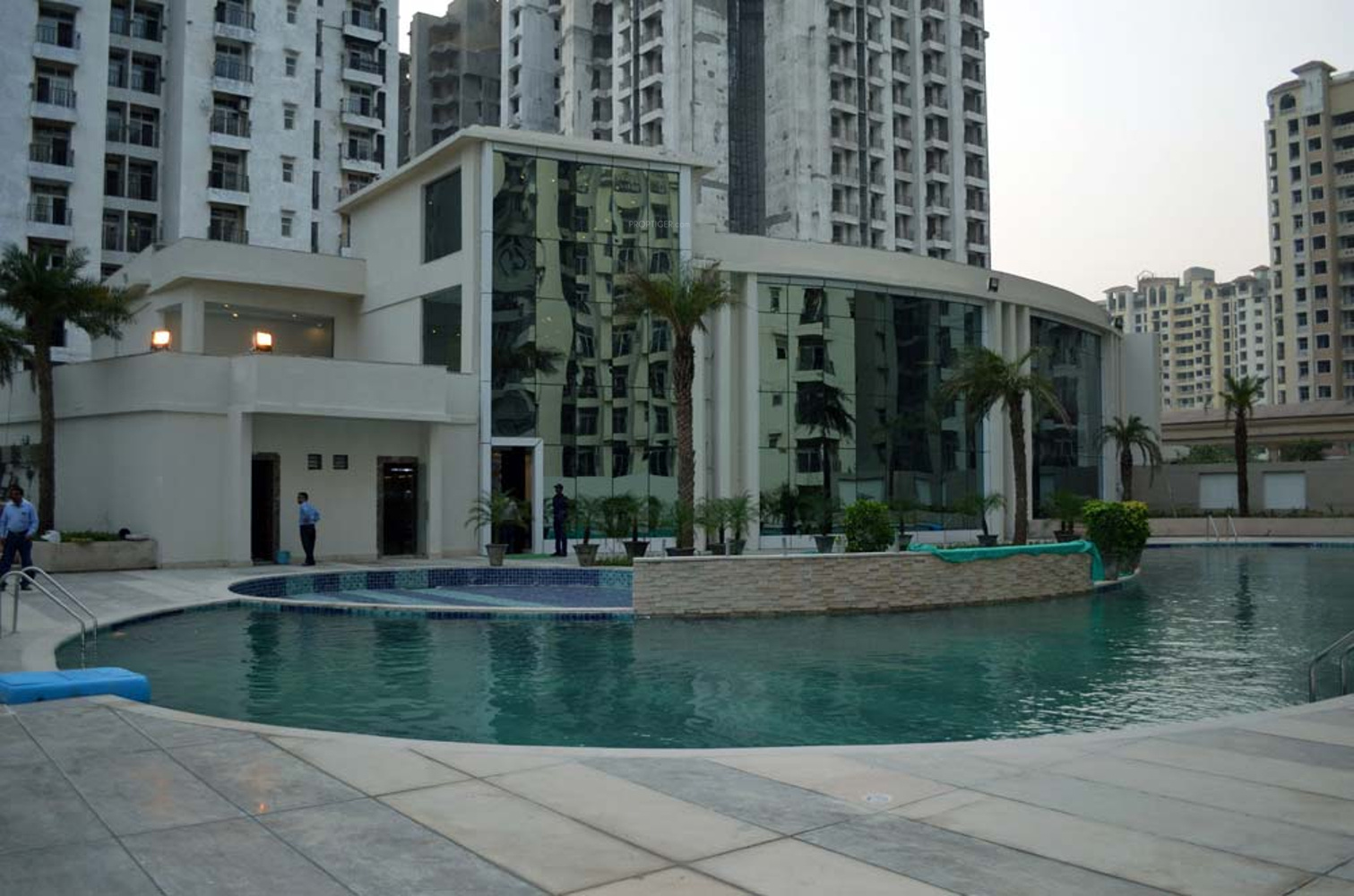 3 bhk + Study Apartment available for sale in Amrapali Princely Estate