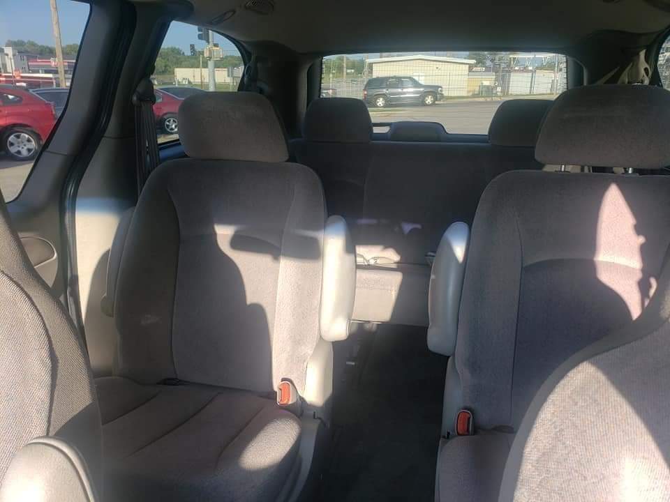 2002 Dodge Grand Caravan HOME TEAM AUTO SALES