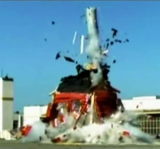 Watch How a Water Heater Can Blast Through the House Like Watch How a Water Heater Can Blast Through the House Like