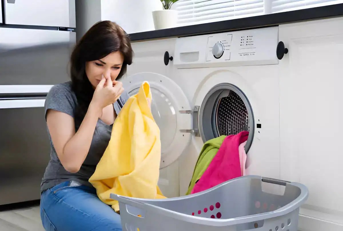 Why Do Your Towels Smell Bad After Washing?