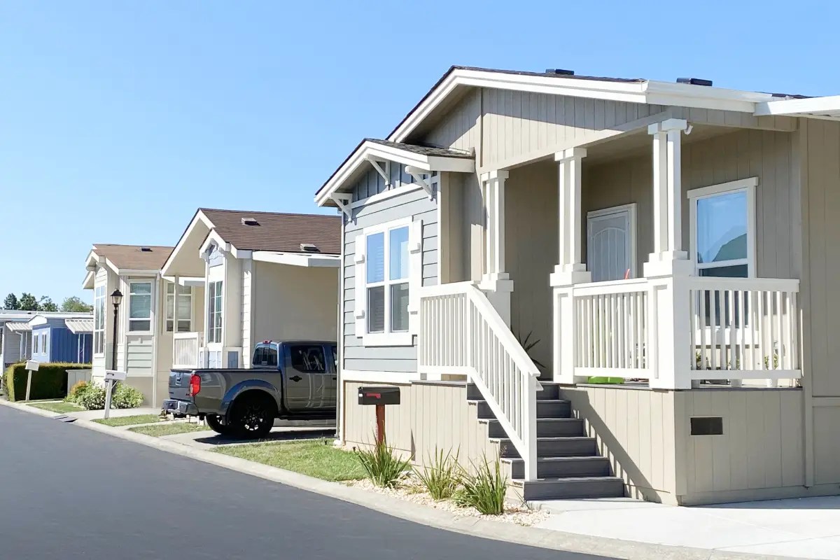 Eden Roc An All Age Manufactured Home Community in Hayward, CA