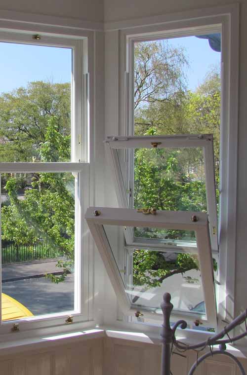 The Main Differences Between Single and Double Hung Windows HOMIVI
