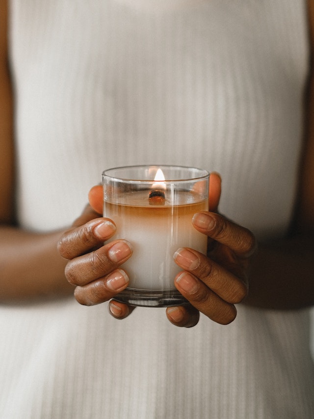 How to make your own candles with essential oils Honey + Lime