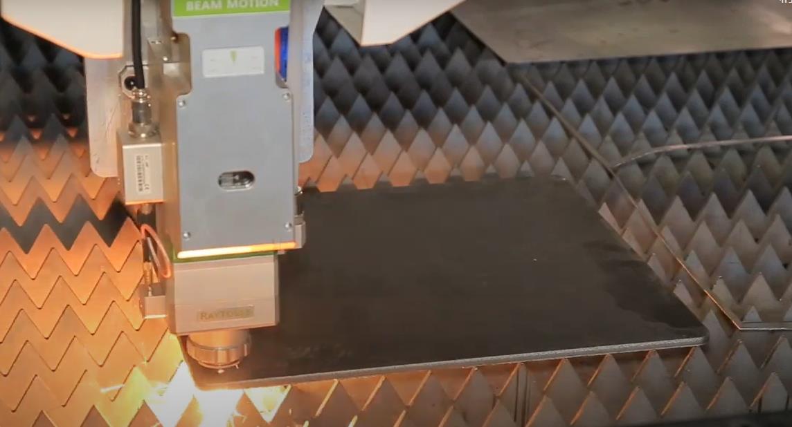 1 New Video to Show You CNC Laser Cutting Machine Working Dalian