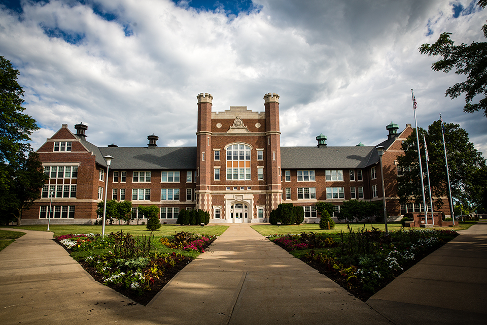 Northwest Missouri State University Catpaws