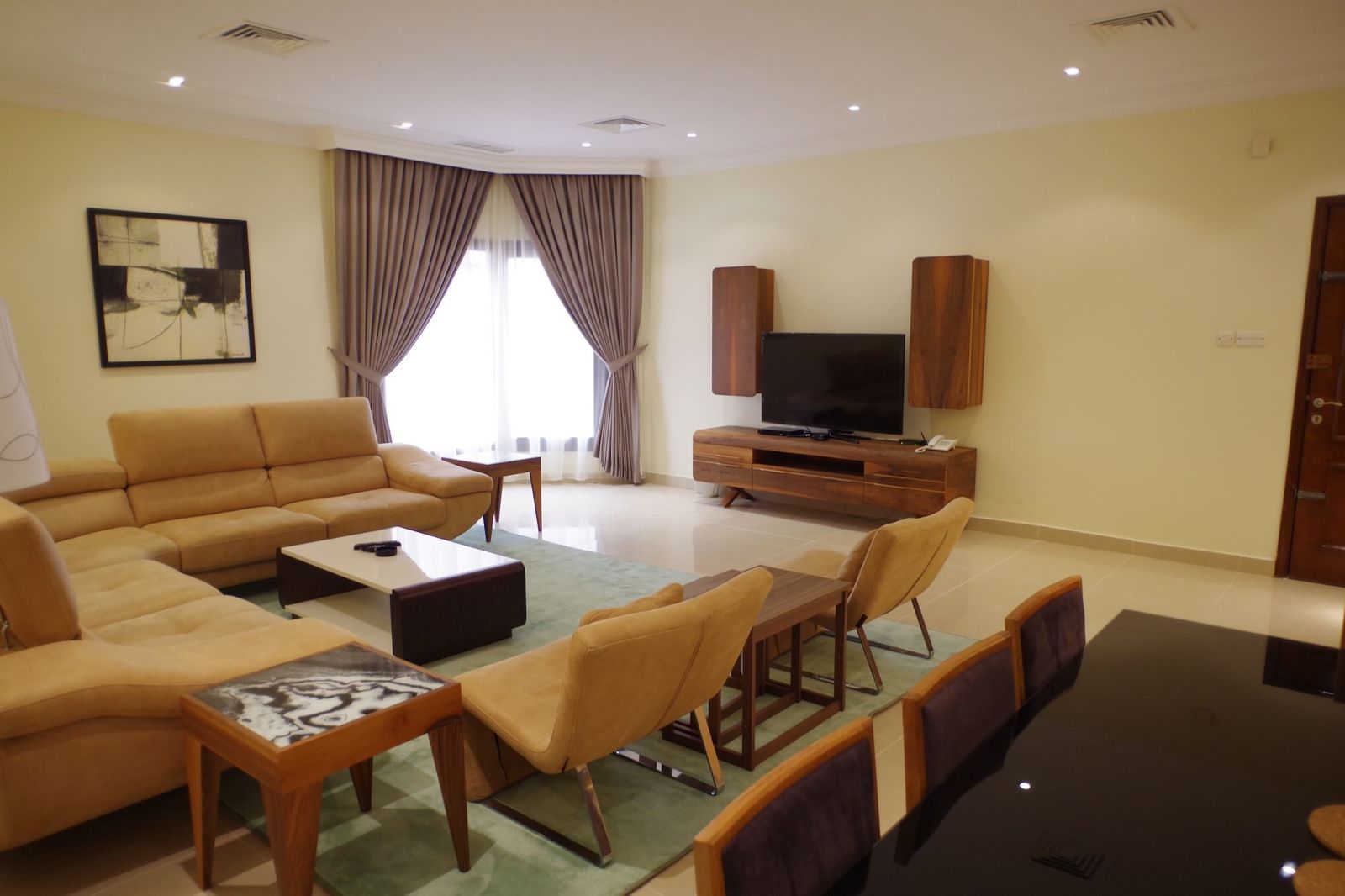 Salwa large, furnished, three bedroom apartment w/pool Horizon Q8
