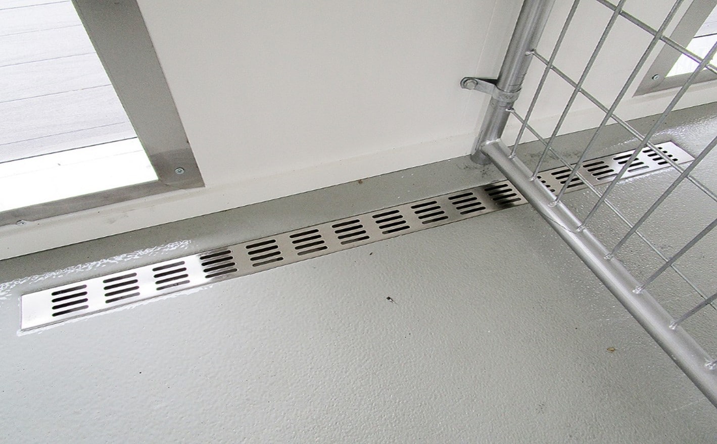 Choosing the Right Dog Kennel Flooring Horizon Structures