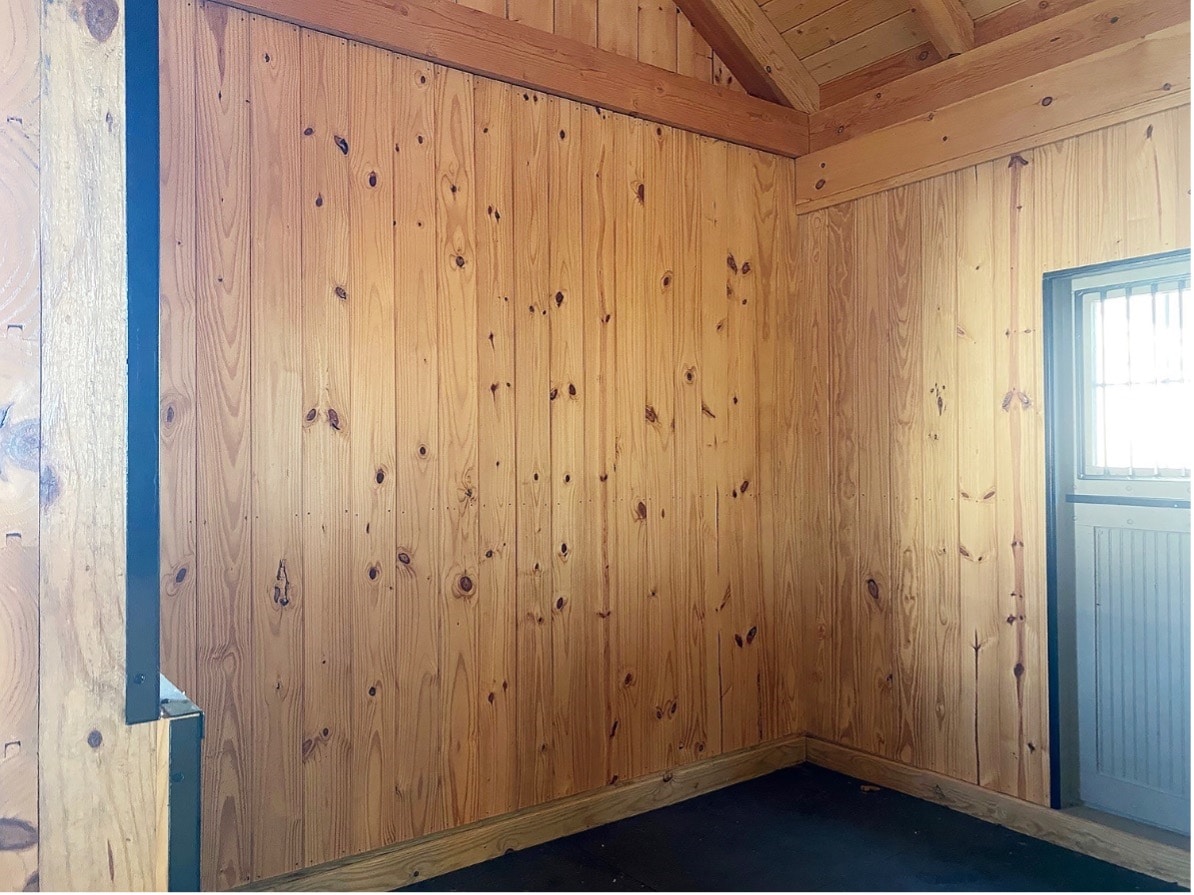 Horse Stall Kickboards and Panels Horse Barn Surfacing