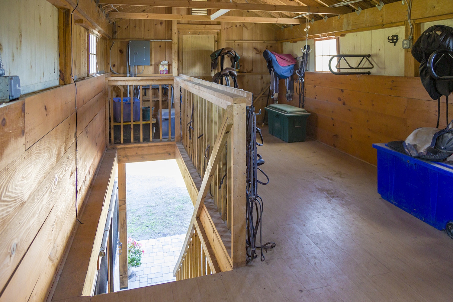 Monitor Modular Horse Barn Horizon Structures