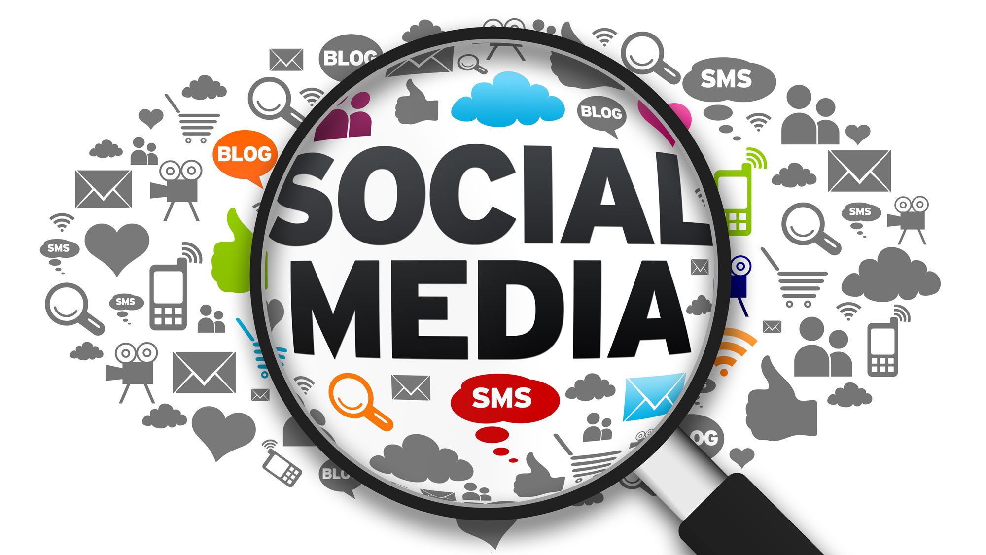 Studie Einfluss von Social Media auf das Kaufverhalten steigt