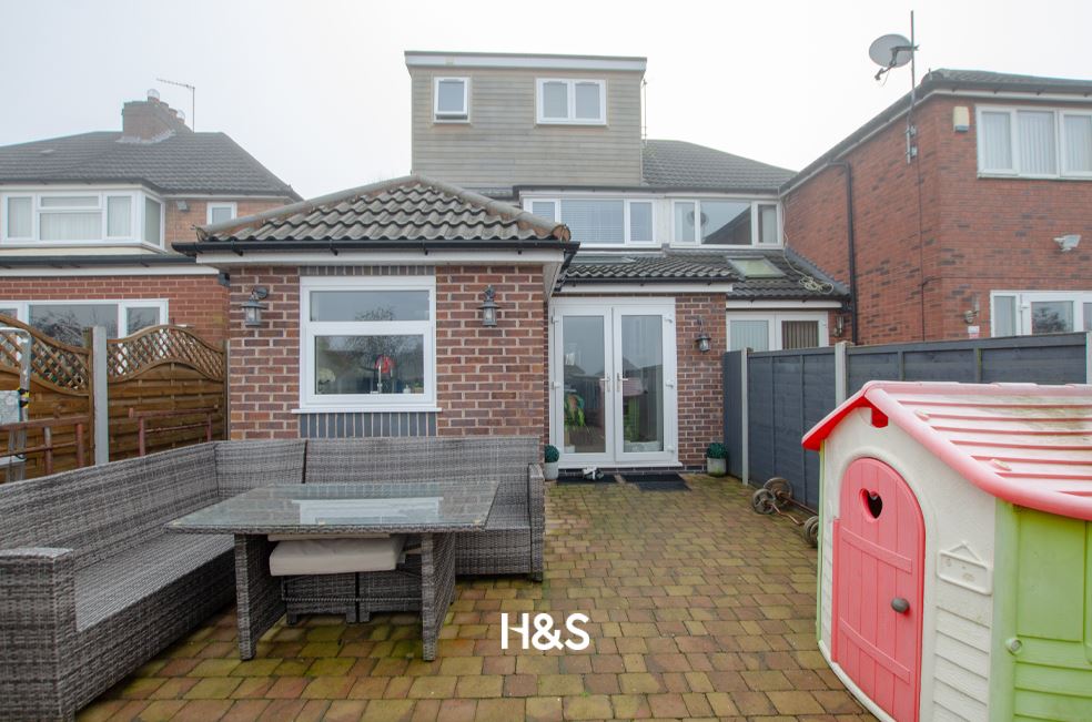 Stroud Road, Shirley Horton & Senate