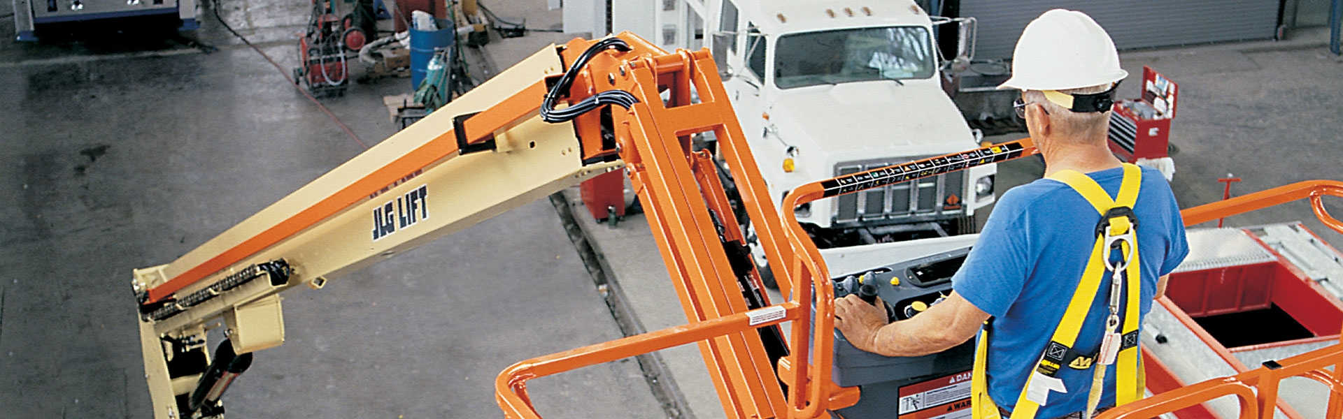 Personnel Lifts, Scissor & Boom Lifts, Telehandlers Hoskins Equipment