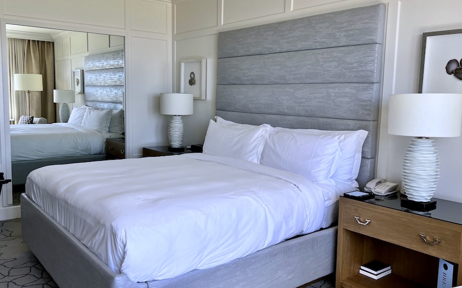 Hotel Surplus Full Bed Ritz Carlton Half Moon Bay
