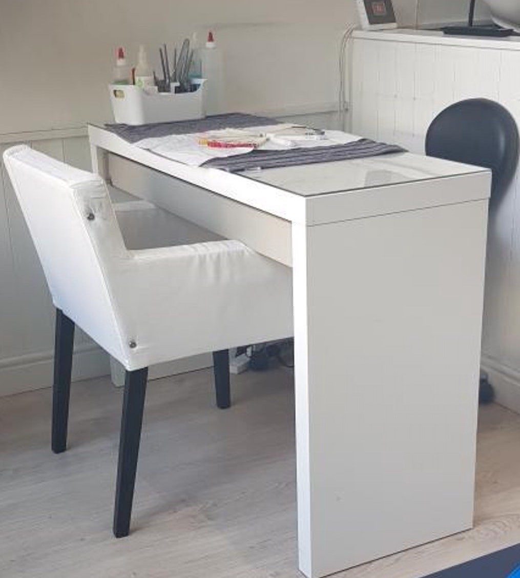 6 Nail Stations to rent in London HotPatch