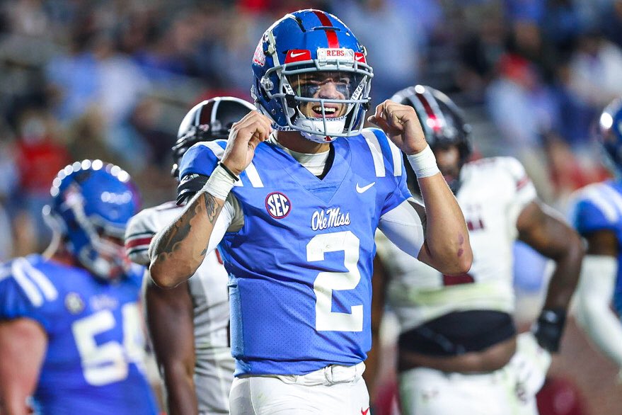 Ole Miss' Corral Wins Nissan Fan Vote for Heisman Trophy