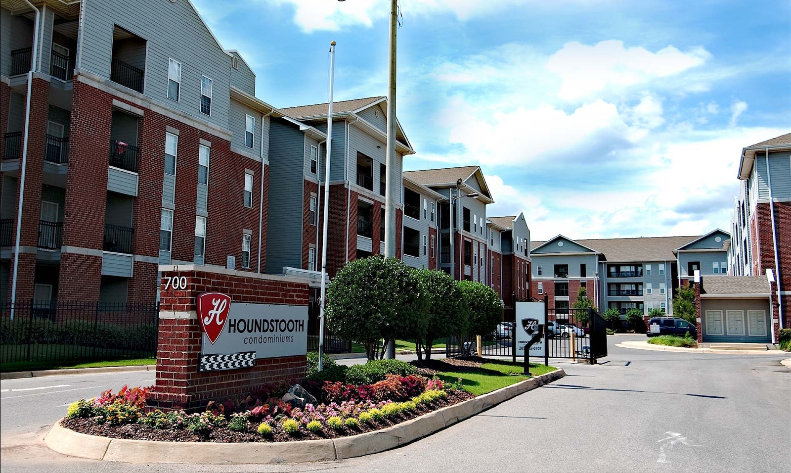 Luxury Student Condos Houndstooth Condominiums Tuscaloosa, AL