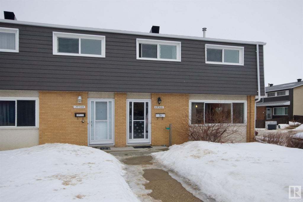 JUST EDMONTON REAL ESTATE VILLAGE ON THE GREEN