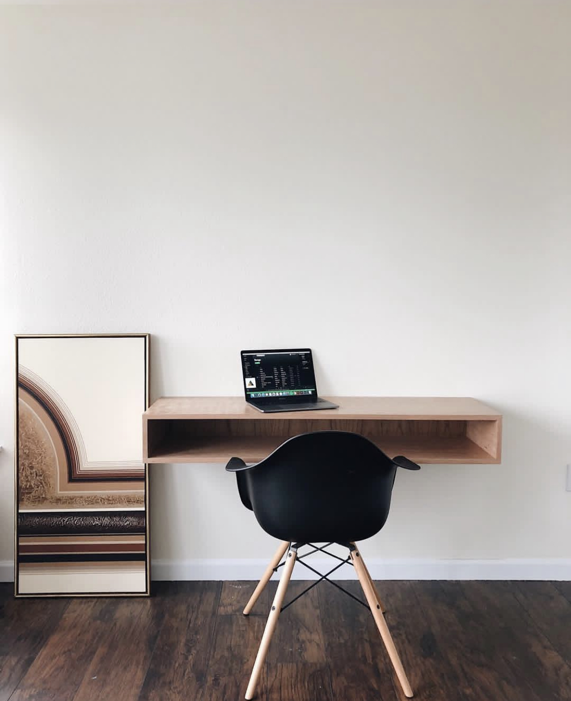 33+ Wonderful Floating Desk Ideas for Your Home Office in 2024