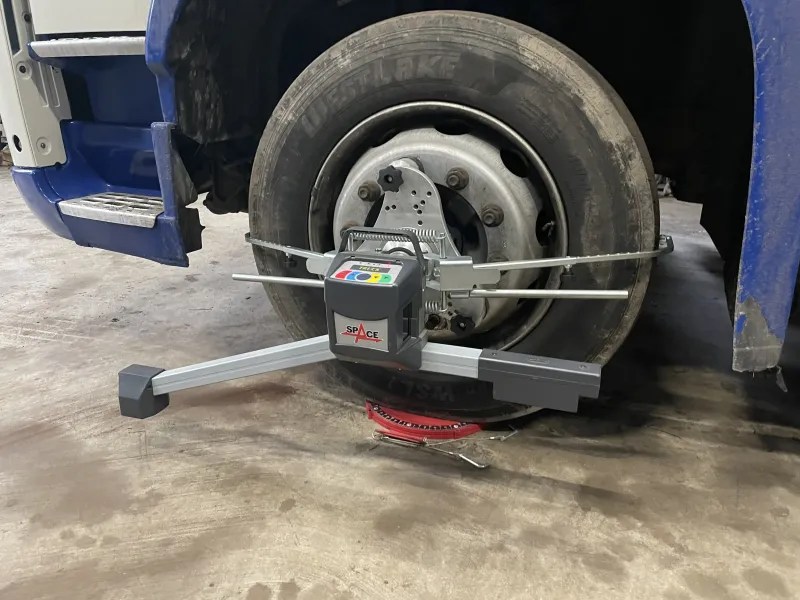 Space 8CCD HGV Wheel Alignment System ART98TWS