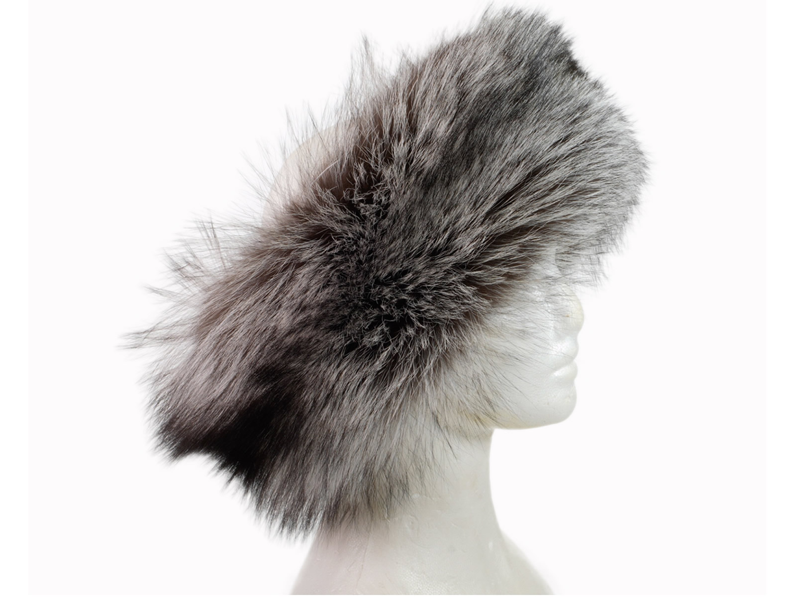 Howling Wolf Furs