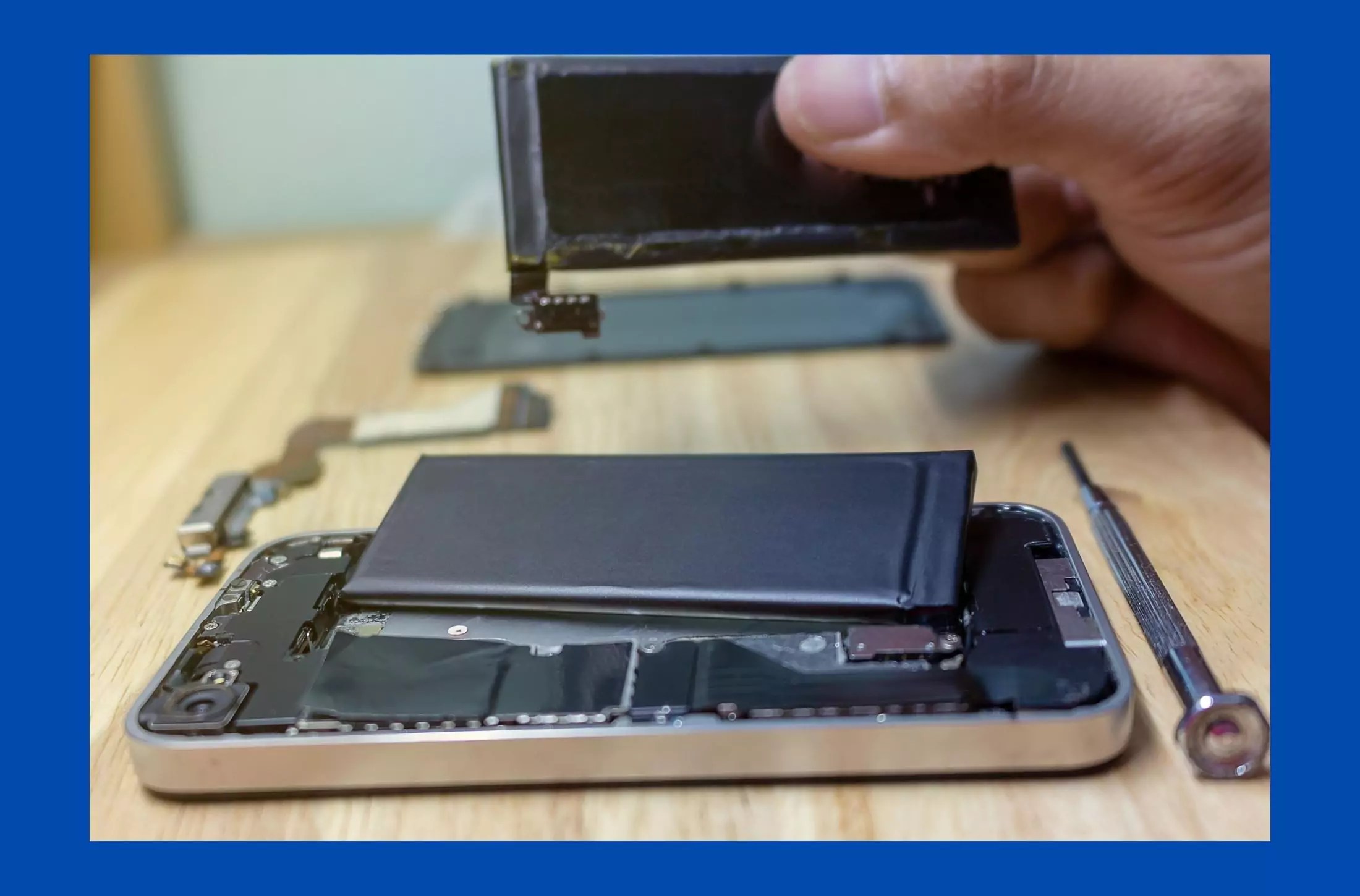 Why iPhones Don't Have Removable Batteries? Here's An Answer