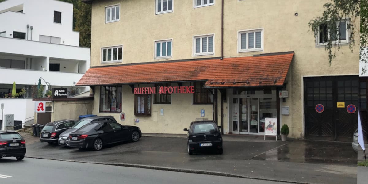 HpR Werbeconcept Lichtwerbung für Apotheken