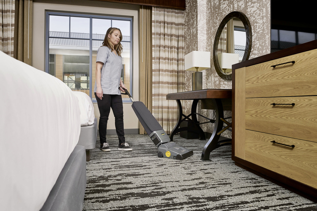 Karcher Sensor Battery Powered 12 inch upright commercial vacuum