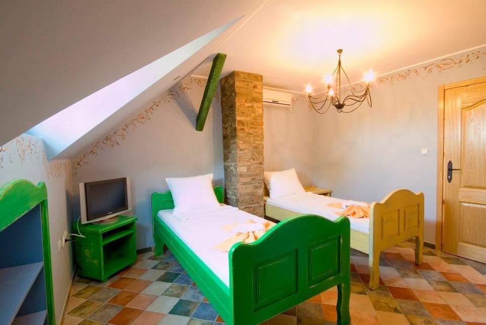 RESTORAN TROFEJ ETNO SELO TIGANJICA Restoran kod Carske bare