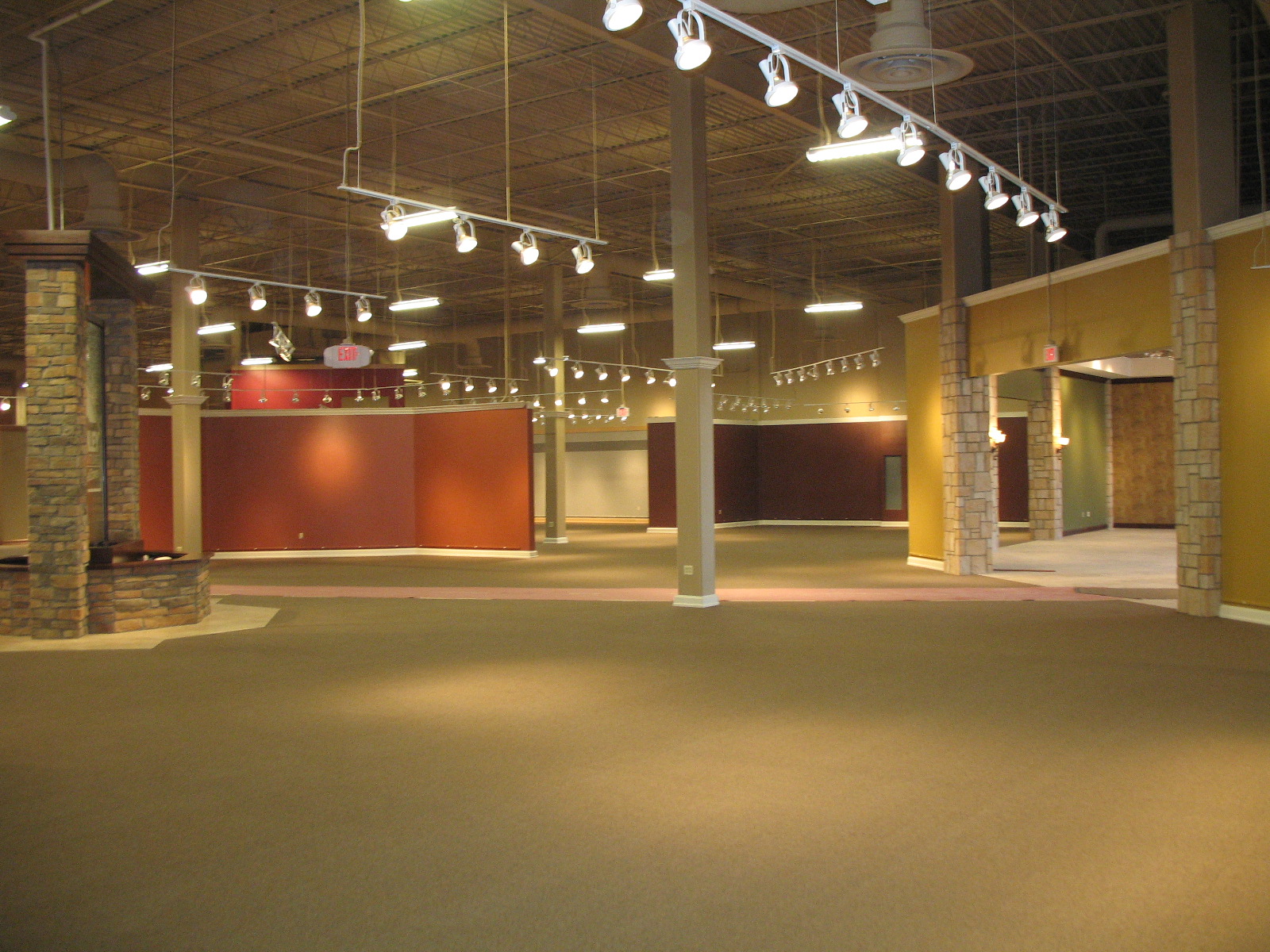 Prince William Square Shopping Center HR Construction