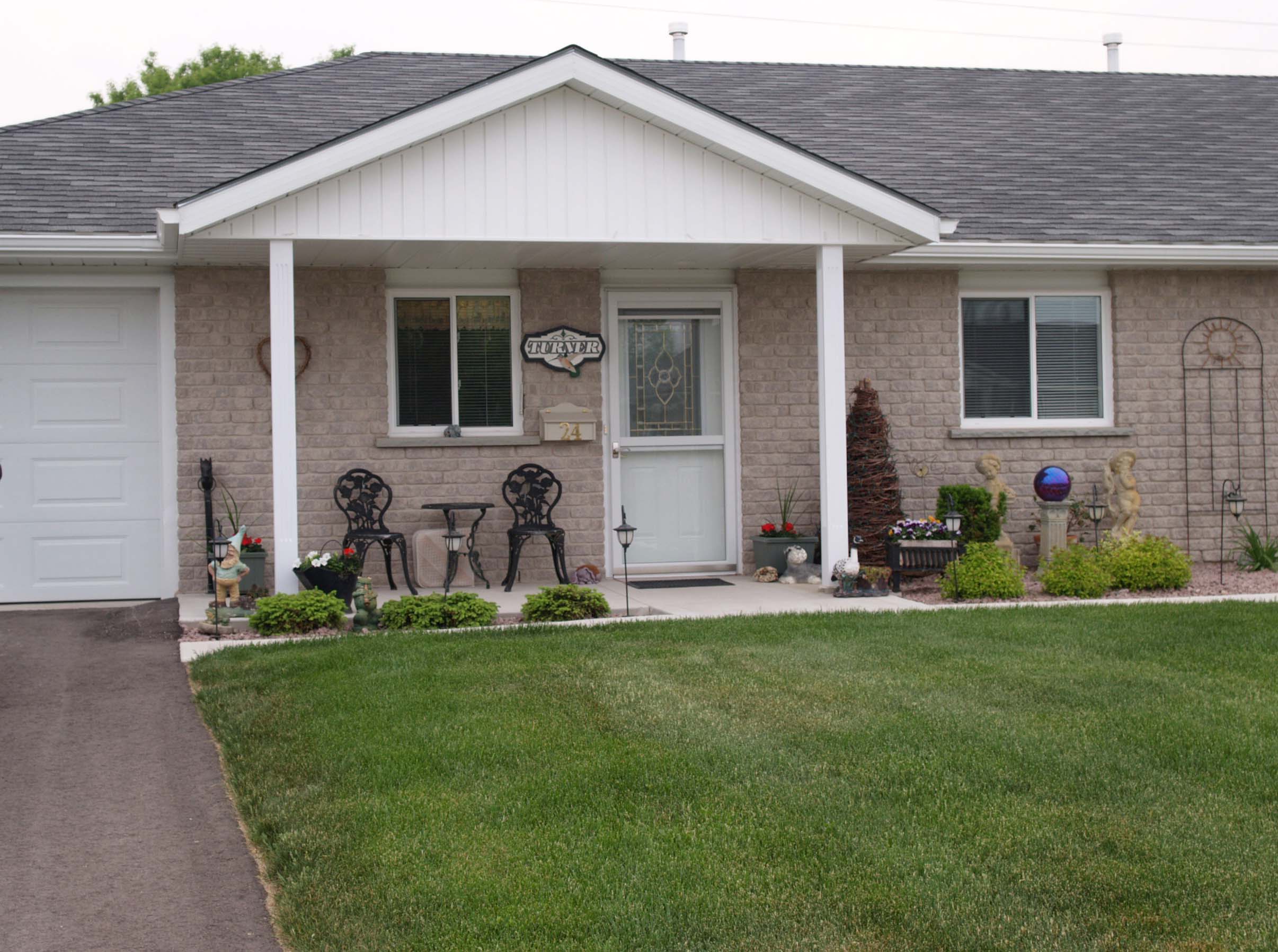 Heritage Seniors Communities In Hanover, Chesley and Palmerston