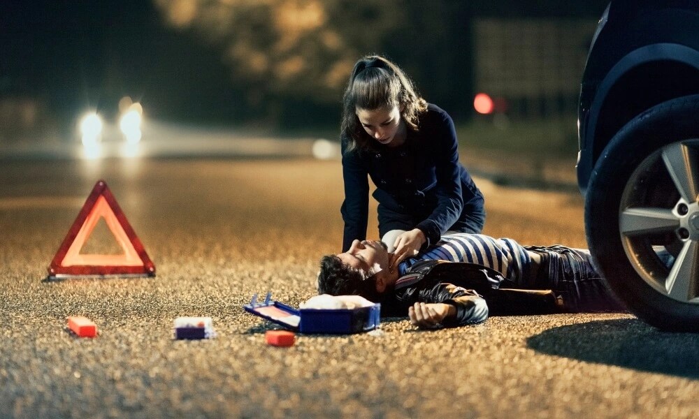 How to Help a Victim of a Car Accident