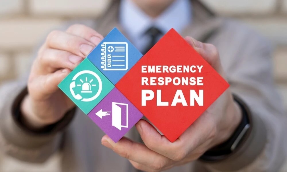 [EMERGENCY PREPAREDNESS THREAD] How To Pack An Emergency Bag