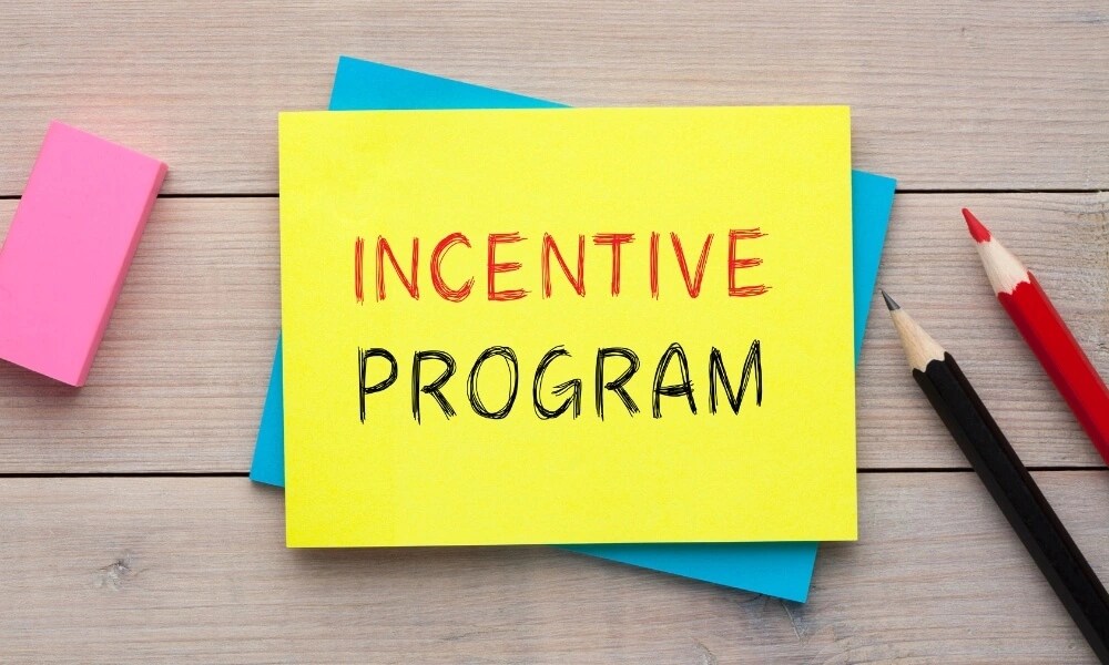 Safety Incentive Program Benefits, Tips, and 15 Examples