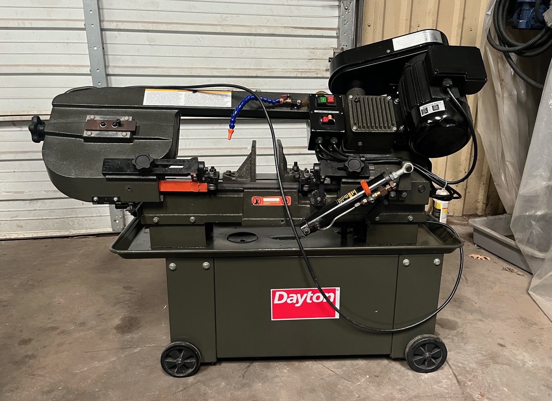 Dayton 7 x 12 Horizontal Band Saw