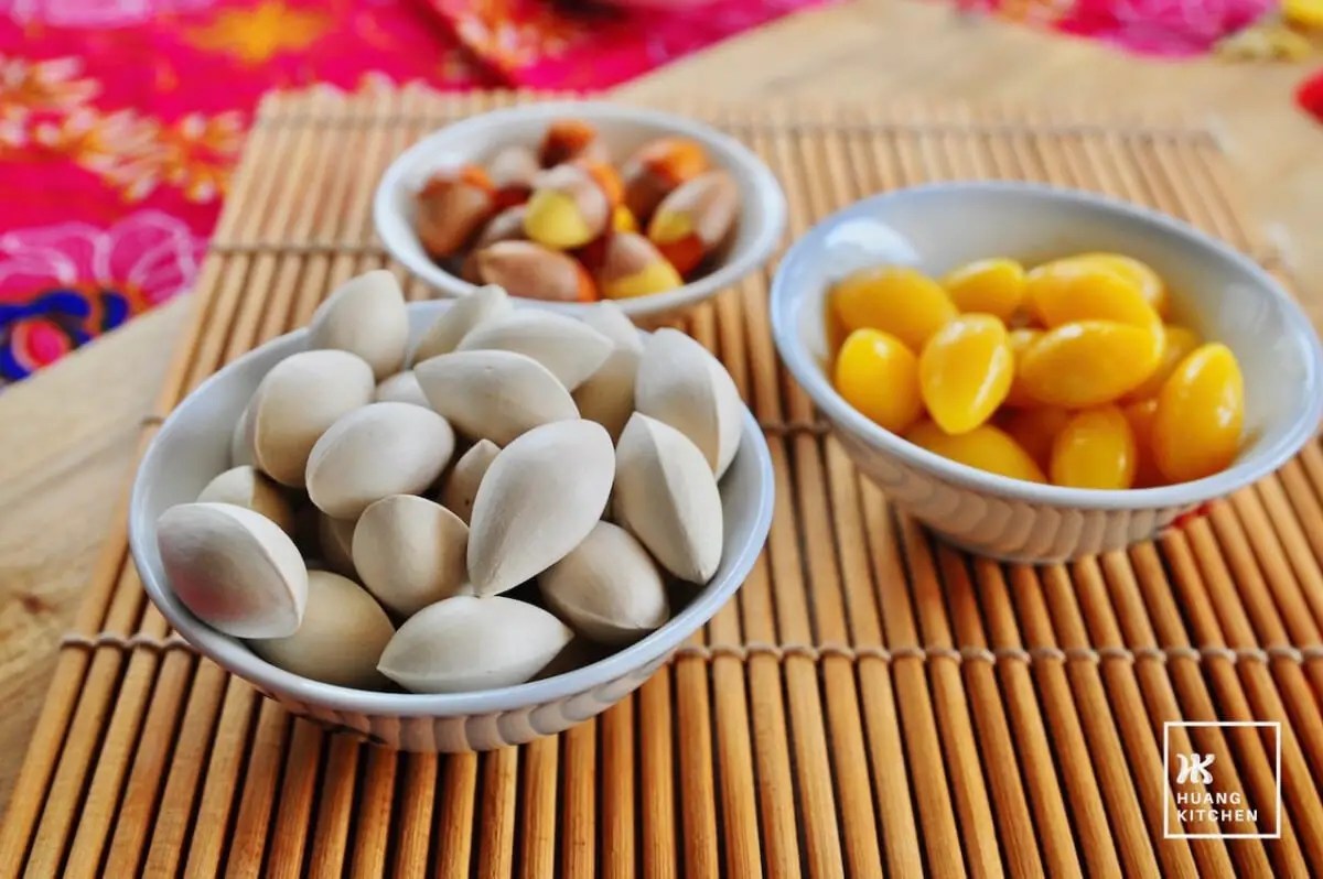 How To Prepare Gingko Nuts Easy Method 银杏白果去皮去芯 Huang Kitchen