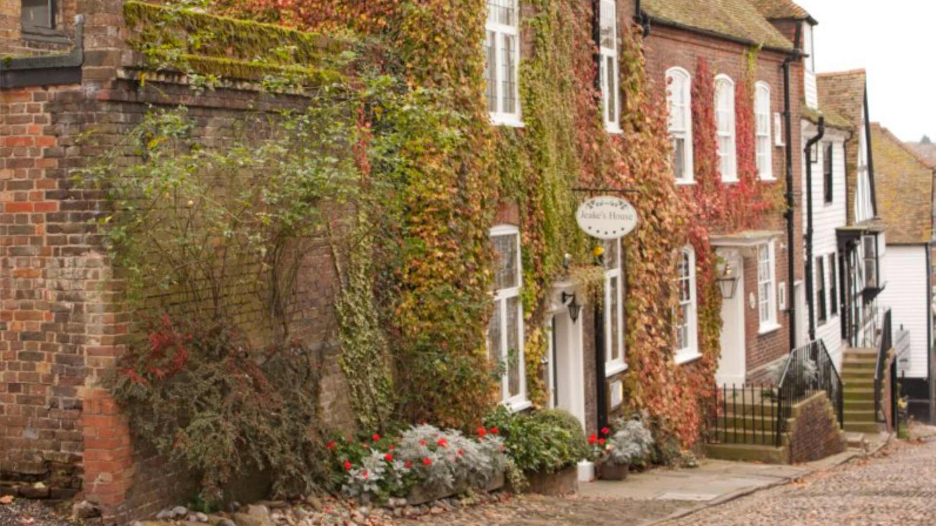 Huguenot Towns The Huguenots of Spitalfields