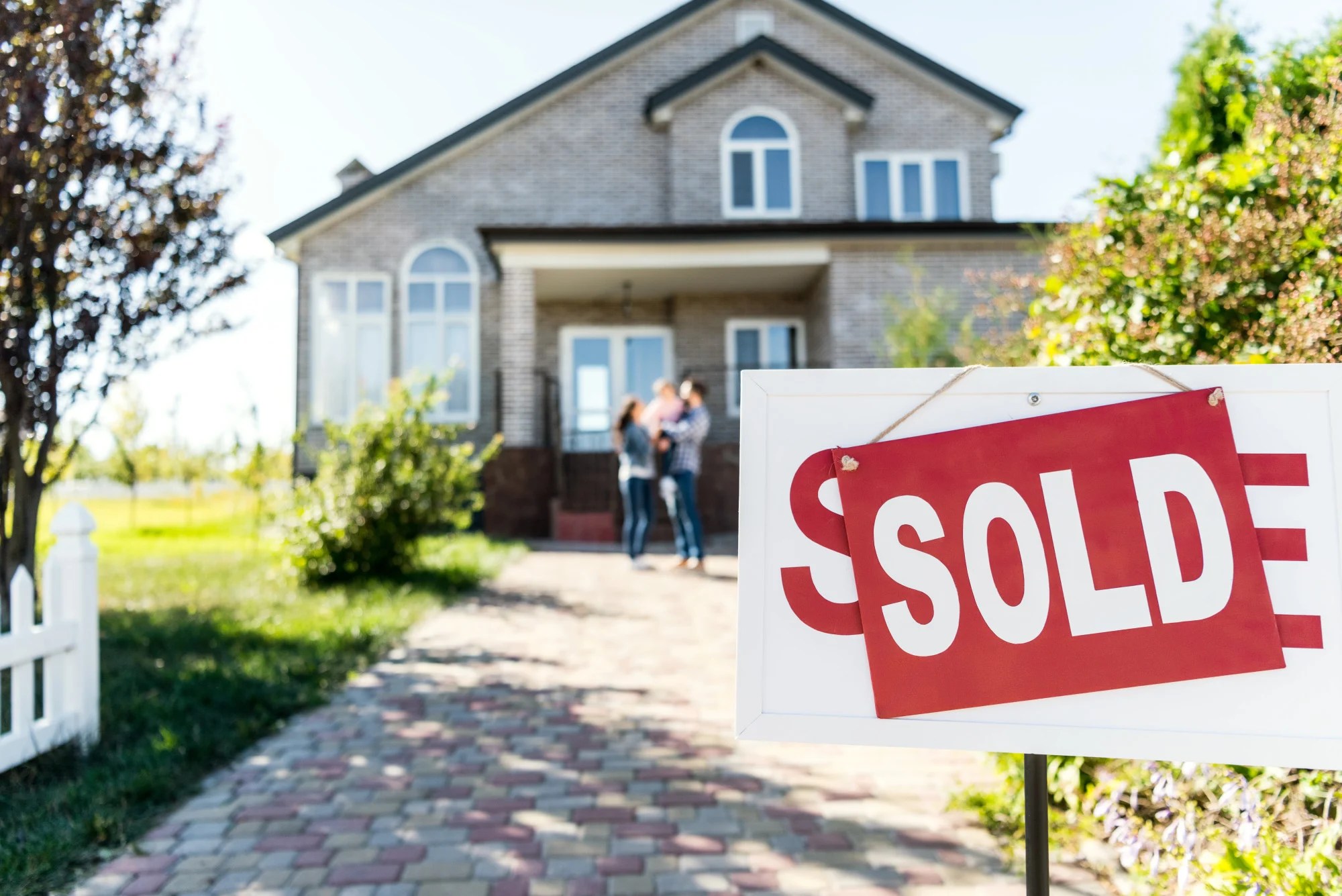 Buying Your Own Home? 5 Things You Should Know Before Buying a Home