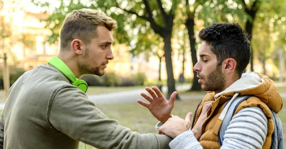 People Share Their Friendship Betrayal Stories