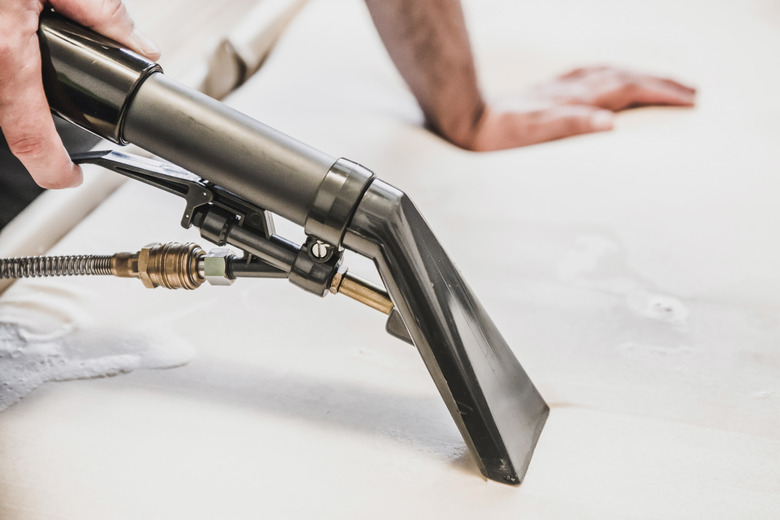 Instructions for a Rainbow Carpet Shampooer Hunker