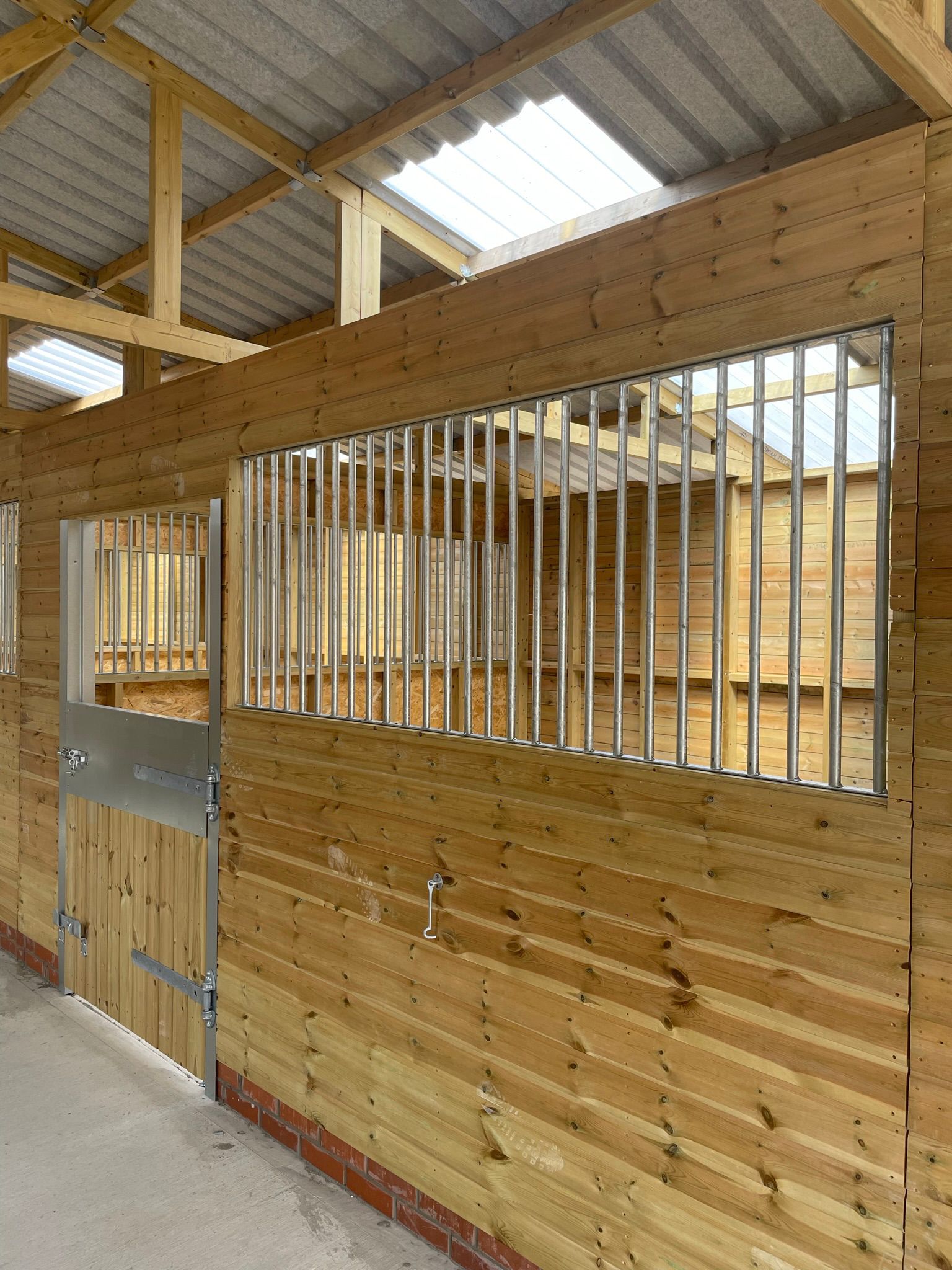 American Barns Excellent Quality Hunter Stables