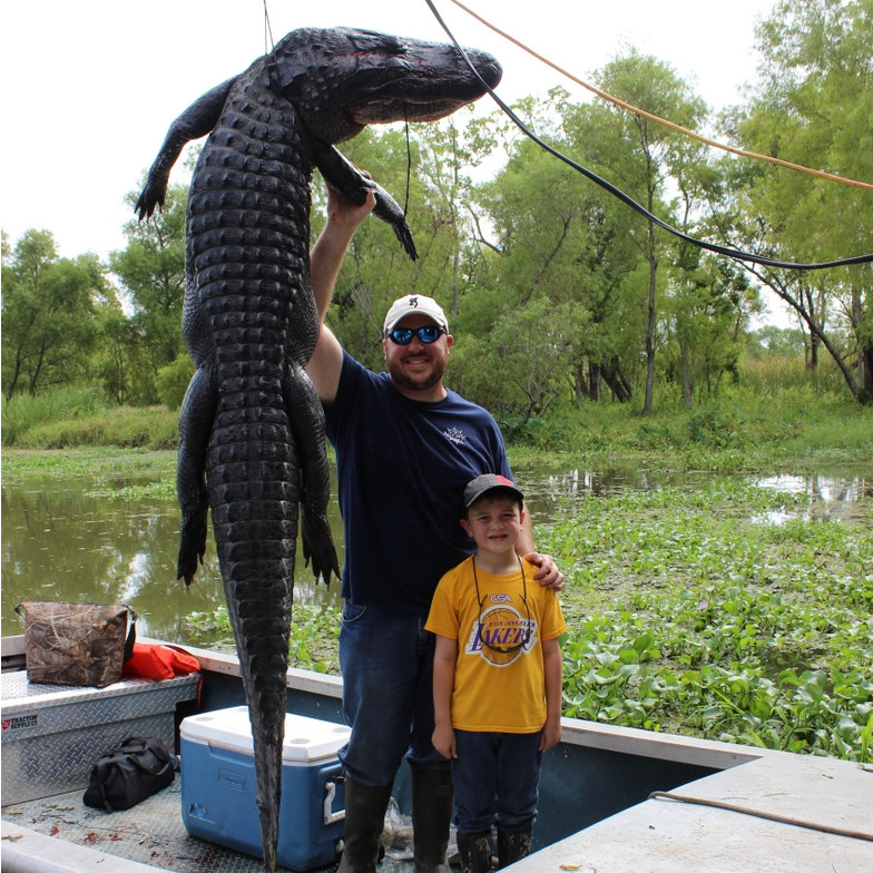 Louisiana Trophy Alligator Hunts Huntin' Fool