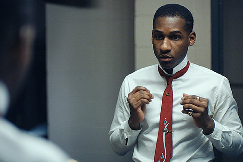 Smooth Sailin' Leon Bridges Hunting for